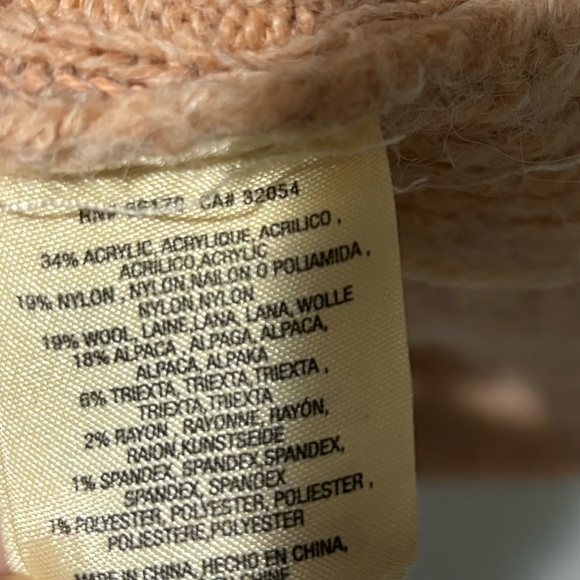 Anthropologie Sleeping on Snow Off the Shoulder Cable Knit Sweater Blush - Picture 6 of 6